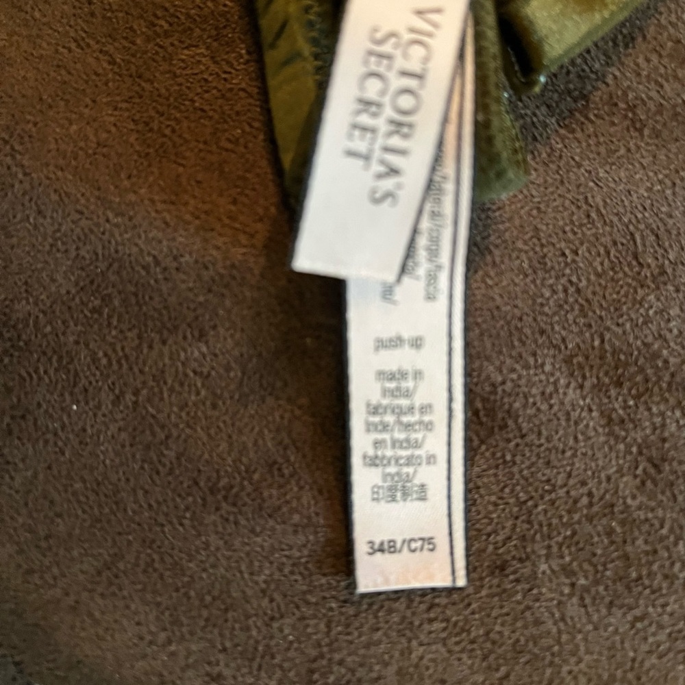 Vs Bra Bundle - image 3